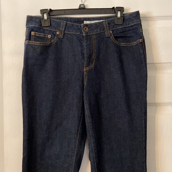 DKNY Jeans size 10 inseam 32” BNWOT darker wash jeans - Picture 2 of 16
